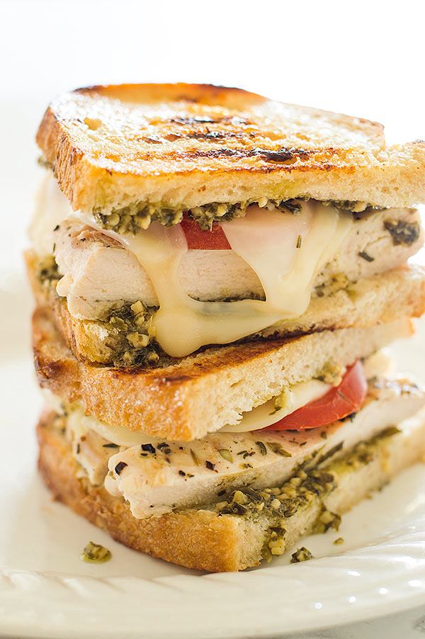 Crafting the Perfect Pesto Chicken Sourdough: Melty Cheese & Crunch
